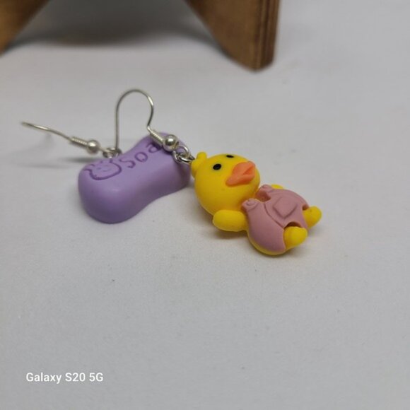 Handmade Duck Soap Earrings Quirky Funky Dangle Drop Cute Novelty NEW 1.5 inches - Picture 4 of 4